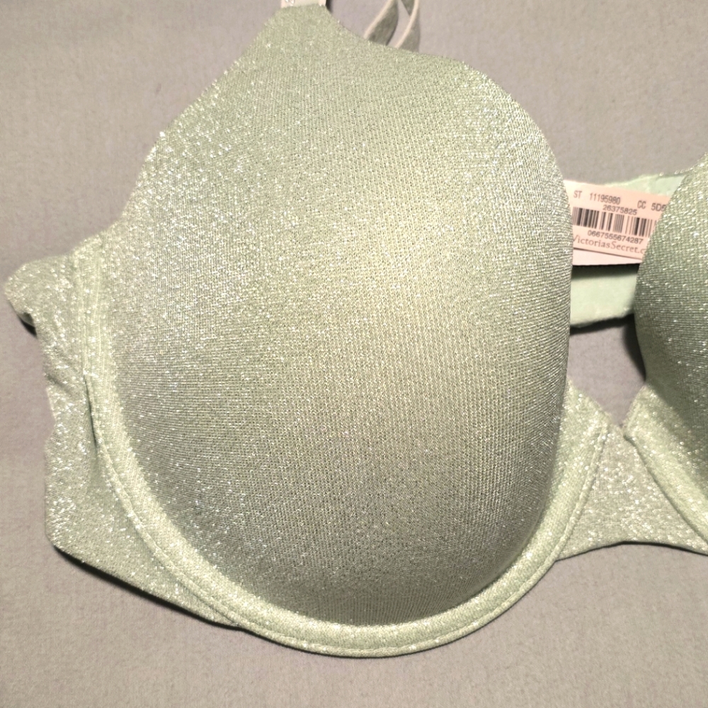 Victoria Secret Bra - Picture 2 of 10